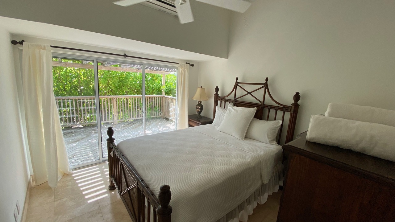 Photo of Bedroom in Leeward Settlement