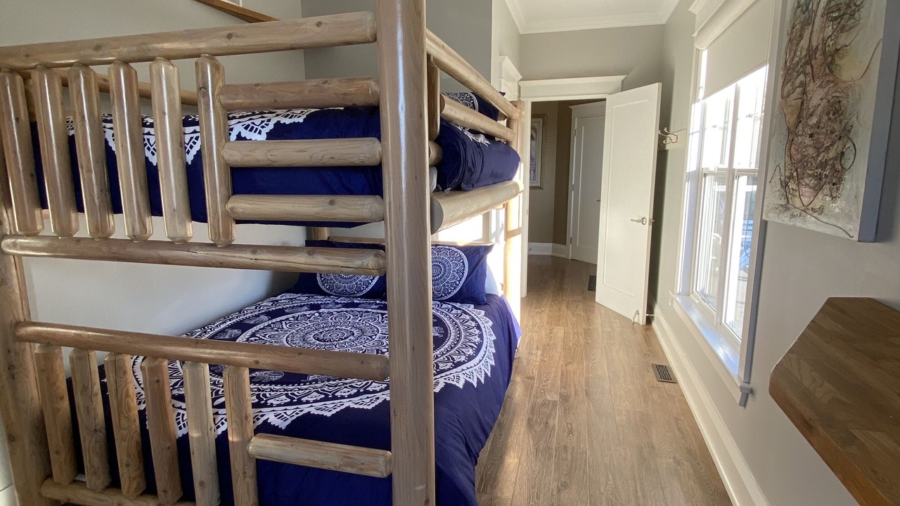 Photo of Bedroom in Wasaga Beach