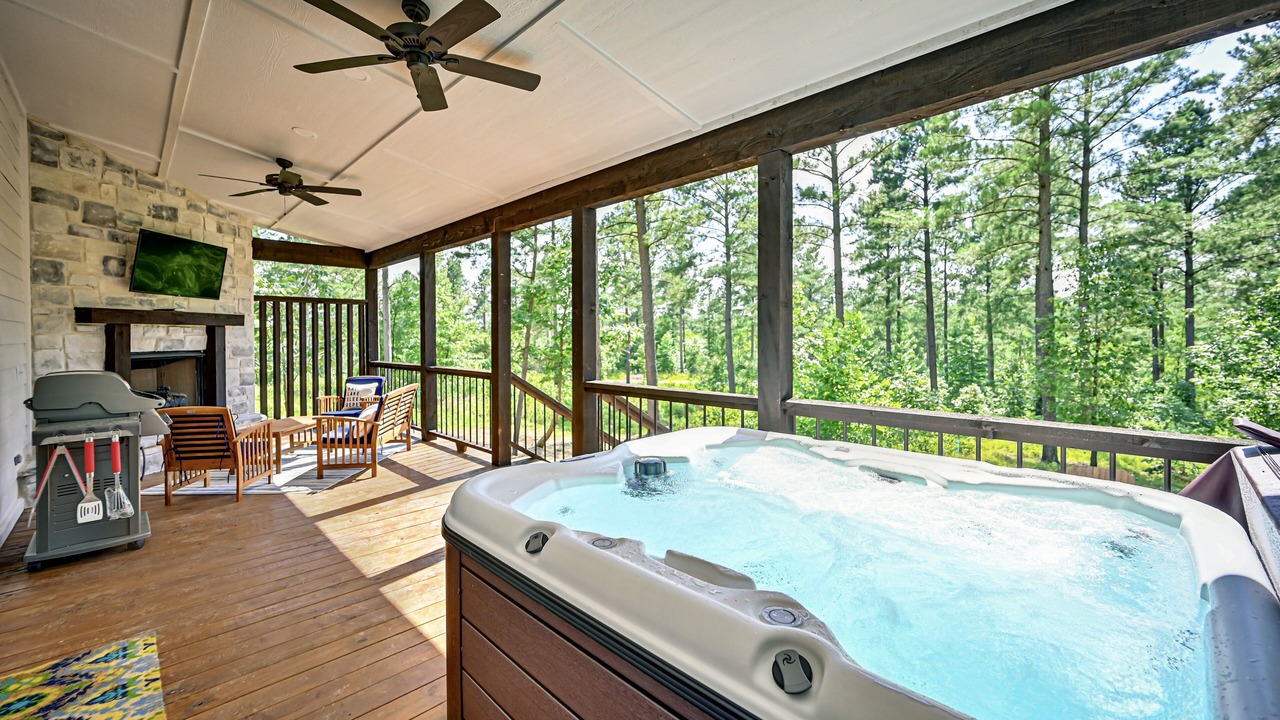 Photo of Livingroom in Broken Bow