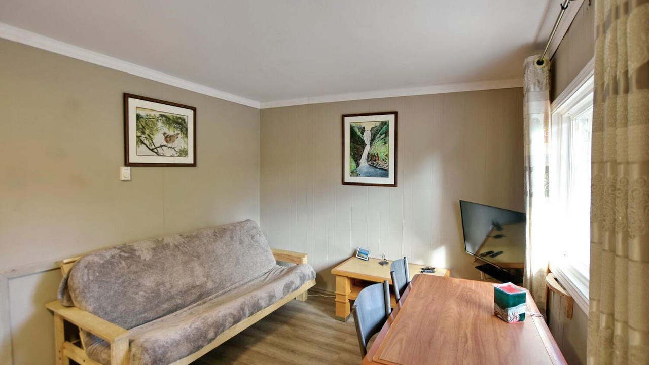 Photo of Livingroom in Wasaga Beach