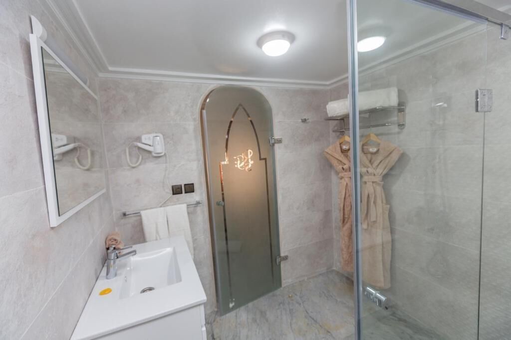 Photo of Bathroom in Ville Nouvelle