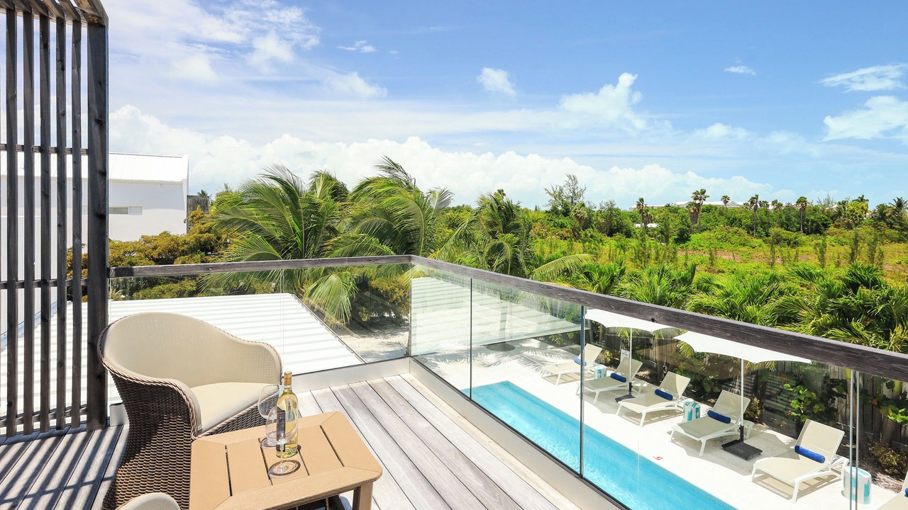 Photo of Patio Balcony in Leeward Settlement