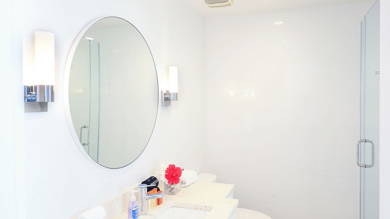 Photo of Bathroom in Leeward Settlement