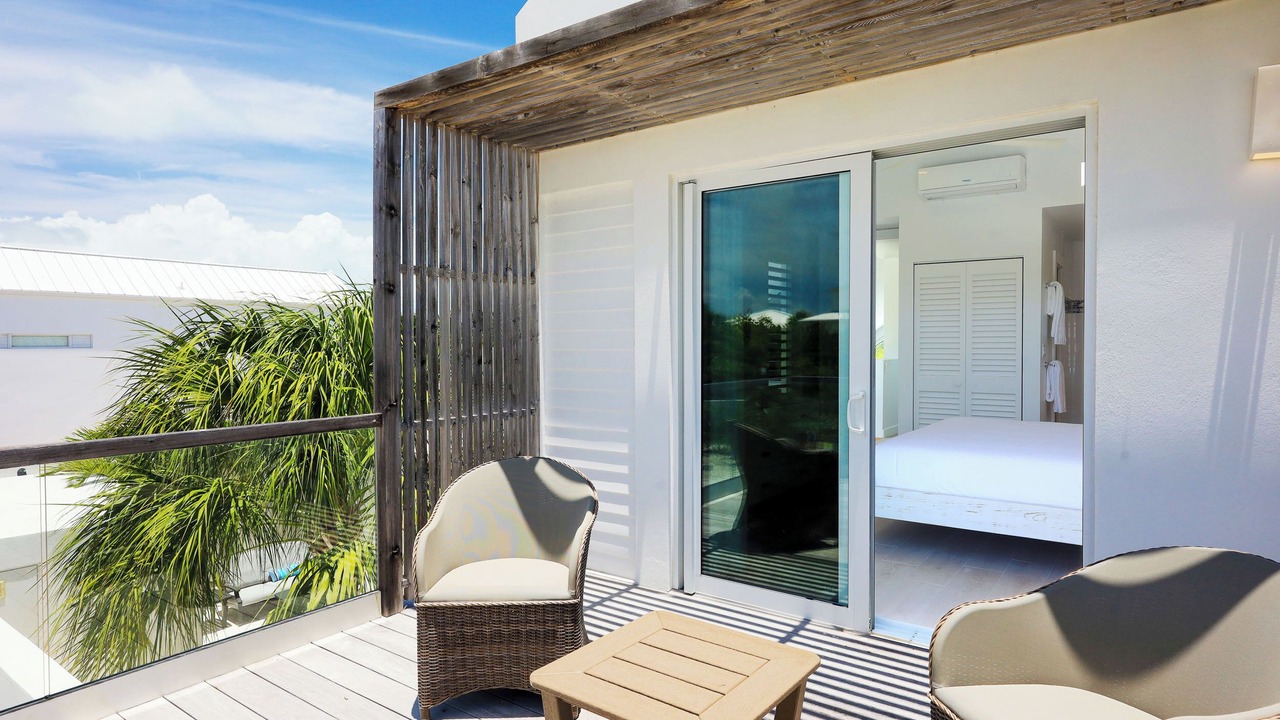 Photo of Patio Balcony in Leeward Settlement