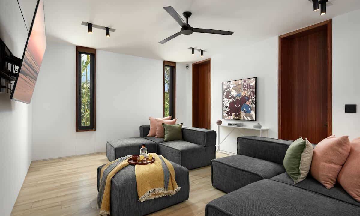 Photo of Livingroom in Long Bay