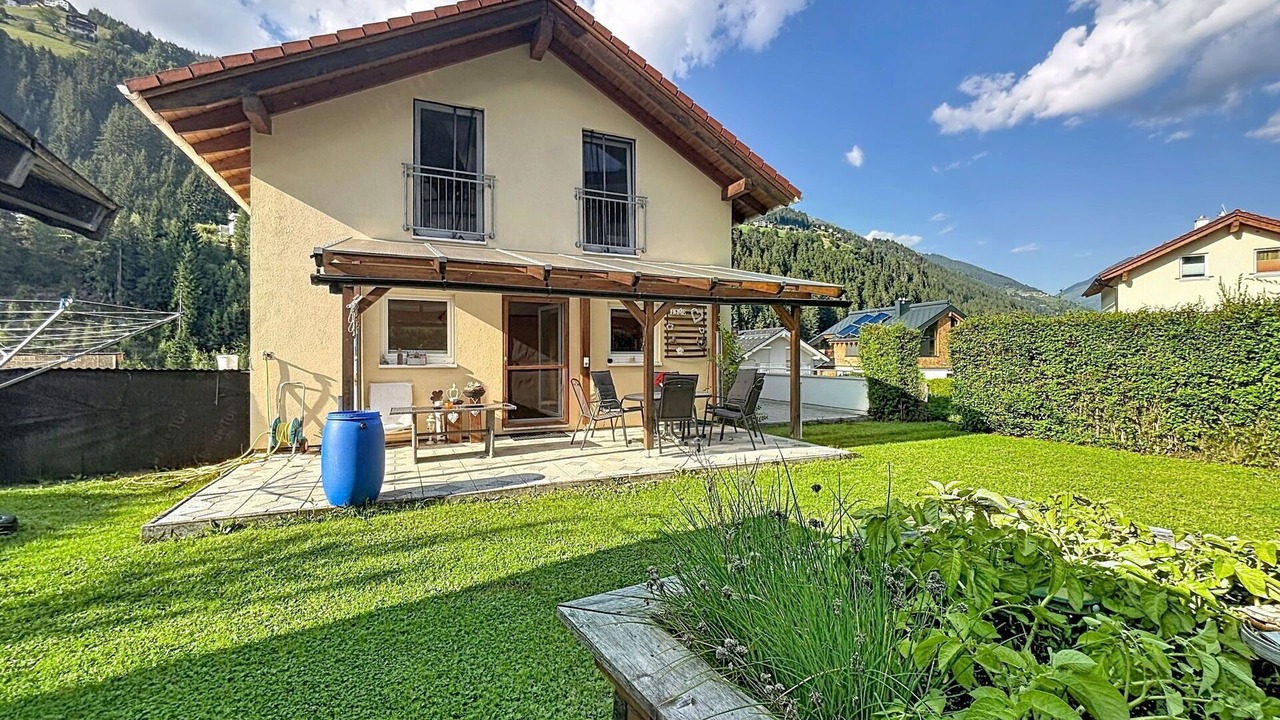 Photo of Outdoor in See