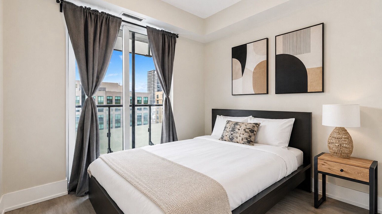 Photo of Bedroom in Toronto Entertainment District