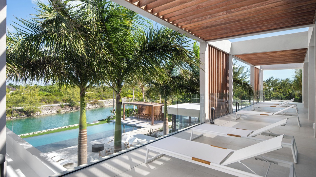 Photo of Patio Balcony in Leeward Settlement