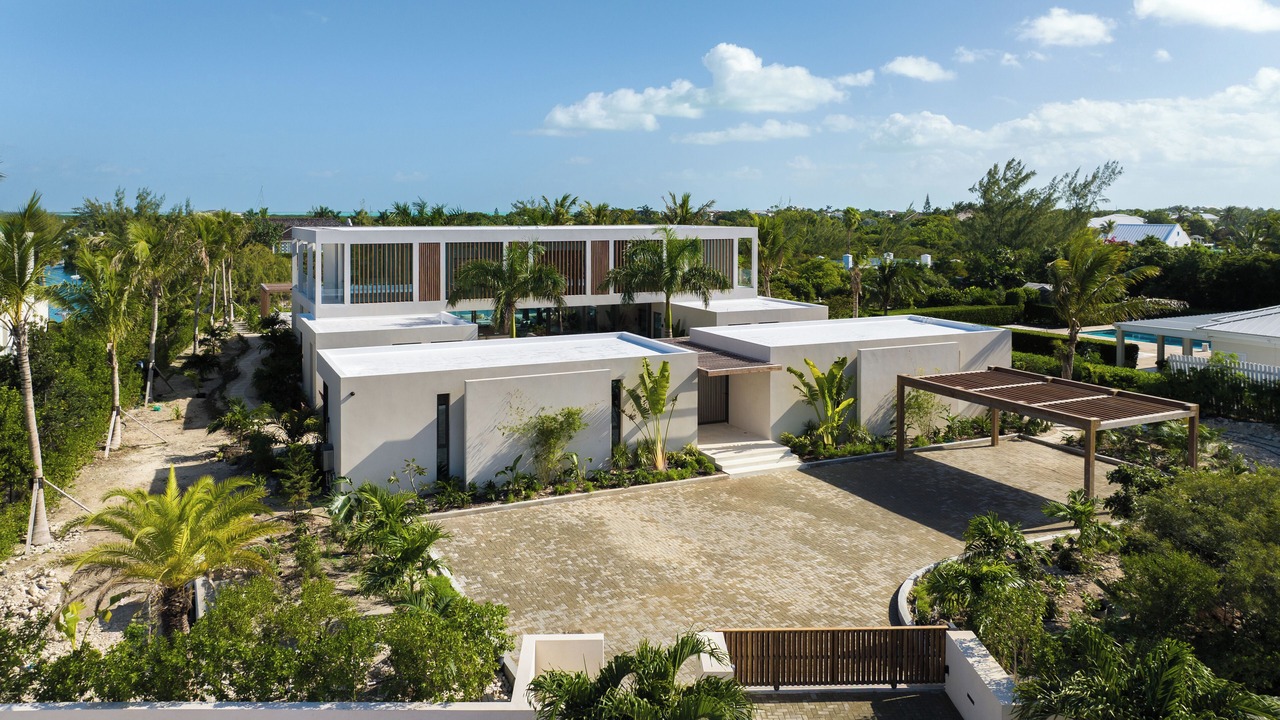 Photo of Patio Balcony in Leeward Settlement