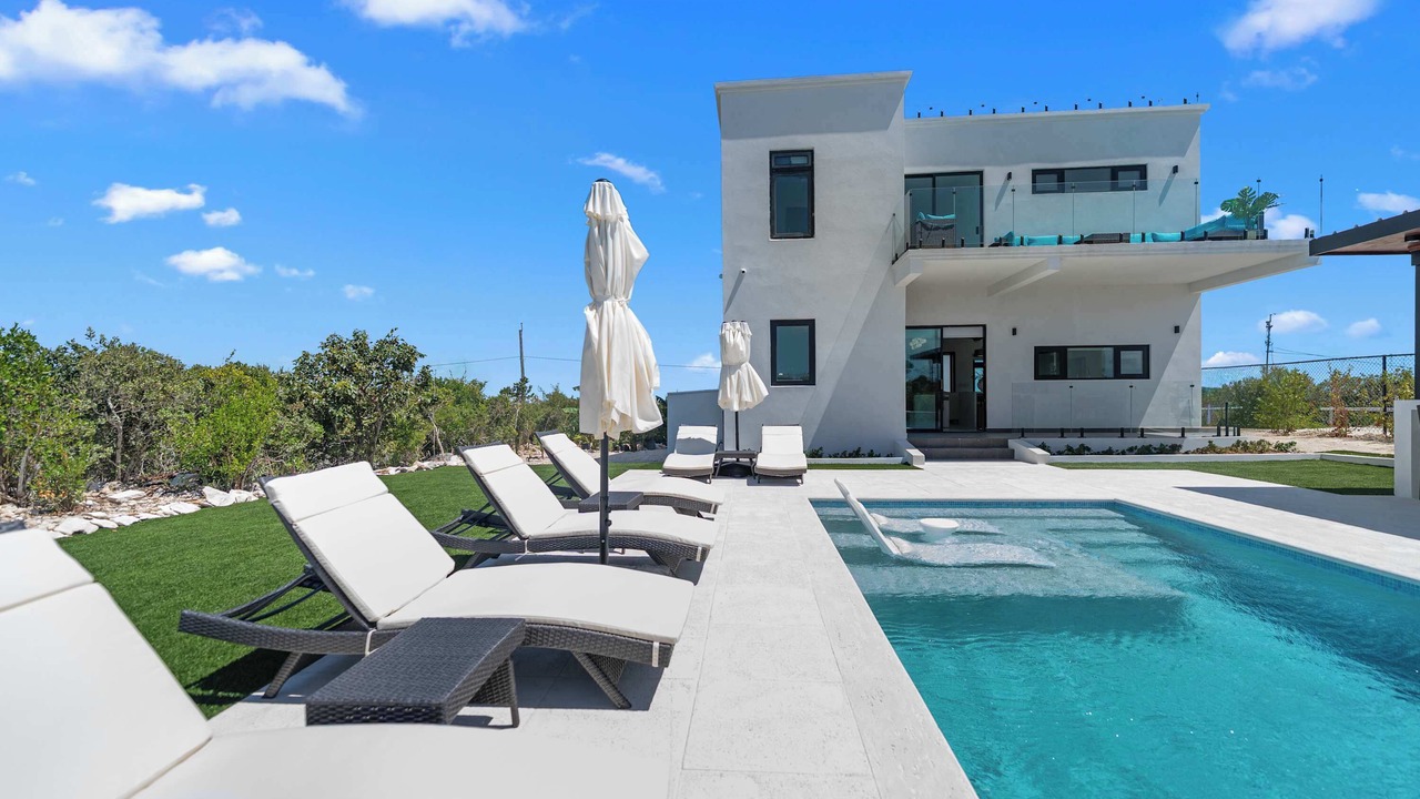 Photo of Outdoor in Long Bay Hills