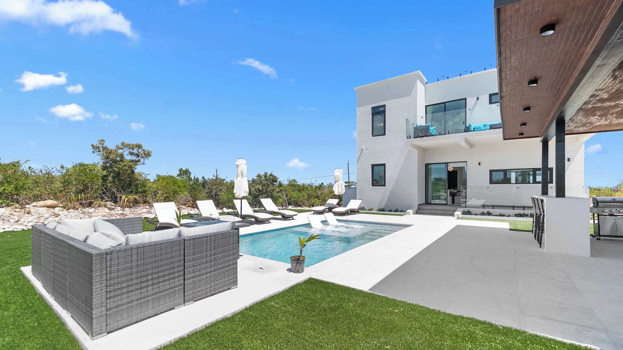Photo of Outdoor in Long Bay Hills