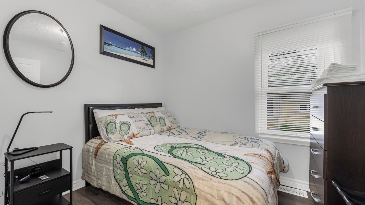 Photo of Bedroom in Crystal Beach