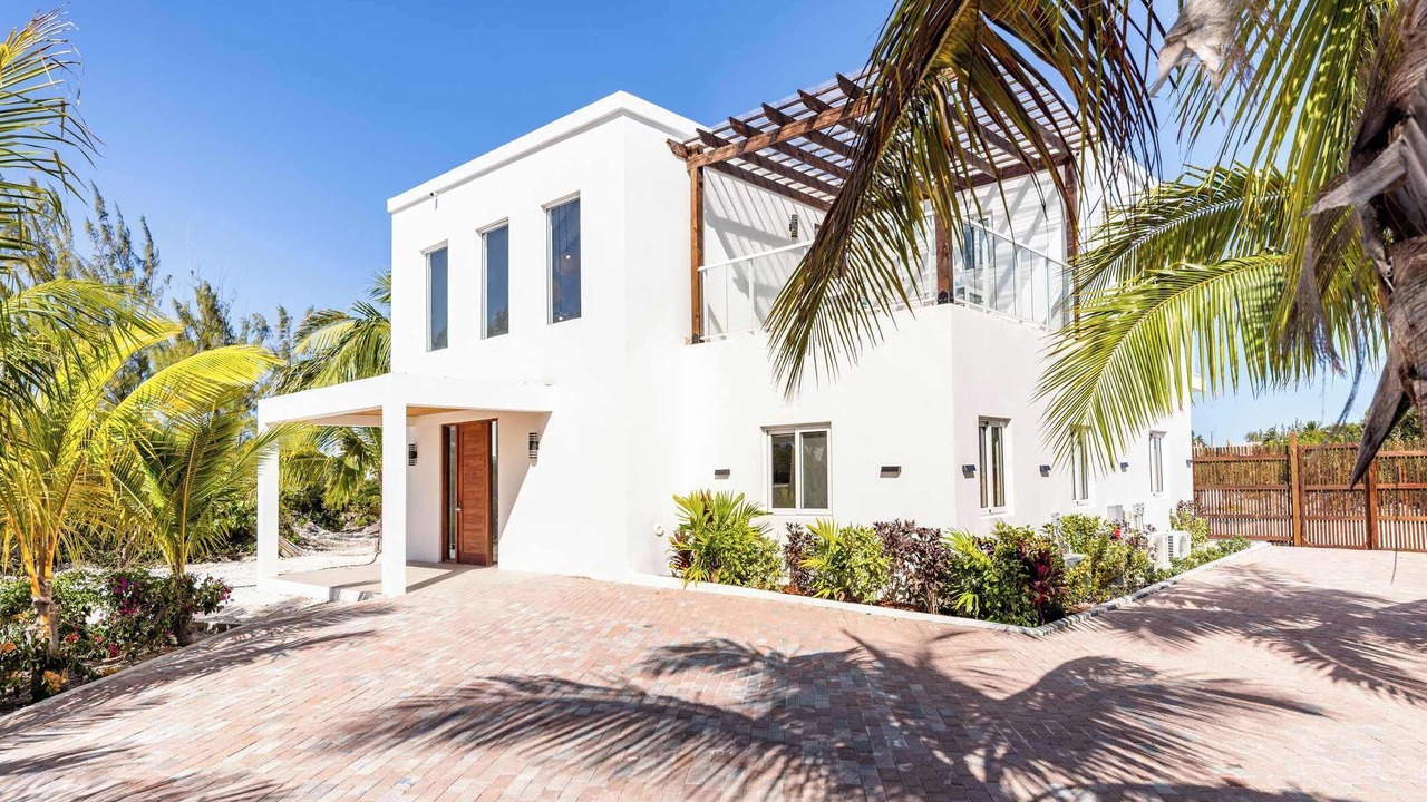 Photo of Outdoor in Leeward Settlement