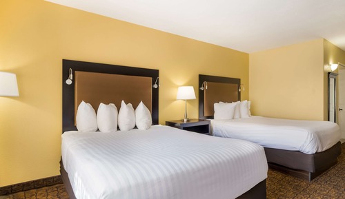 Standard Room, 2 Queen Beds, Accessible, Non Smoking