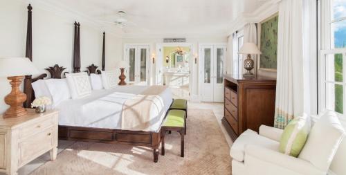 One-Bedroom Suite - Ocean Front 