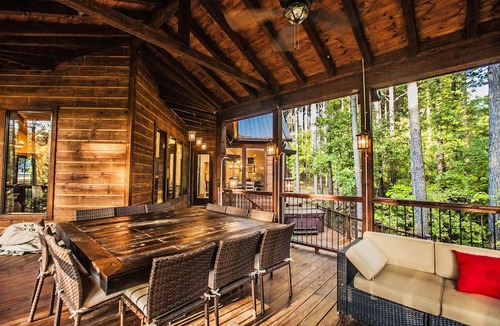 Broken Bow Cabin | Lusa Nita Retreat – Luxe Lodge w/Hot Tub, Sauna & Stunning Outdoor Living!