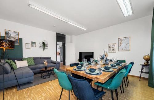 Altstadt Apartment | DND City 1 I 152 qm I Innenstadt I 3x Parken I 2x Balkon I Workstation I Netflix I Kaffee I Waschmaschine I Trockner I Xbox