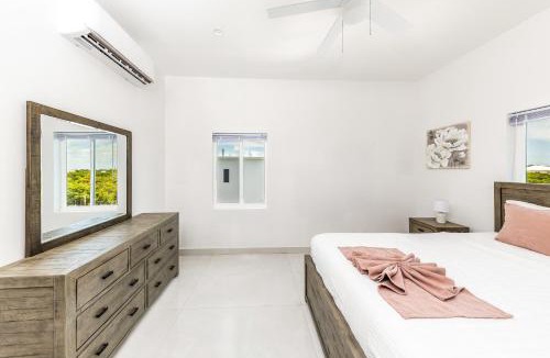 Cooper Jack Bay Settlement Villa | New Unique Villa Blue Top! 2 Bedroom Waterfront