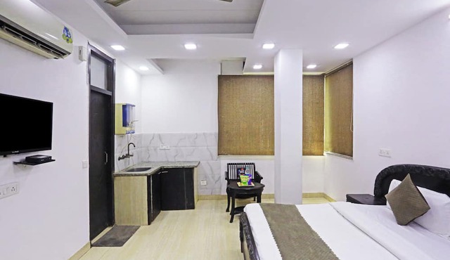 Mauryan Elite Hotel Lajpat Nager in New Delhi