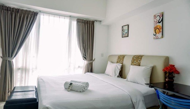 Nice And Comfy Studio At Ambassade Kuningan Apartment in Jakarta