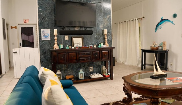 Villa Serenity by the water in Providenciales