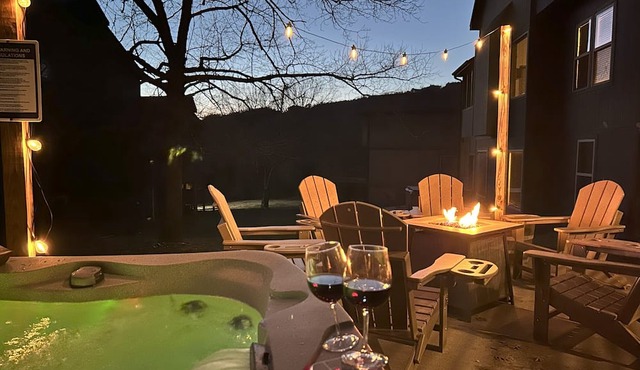 Pools Pvt Hot Tub near Thunder Ridge & Big Cedar in Hollister