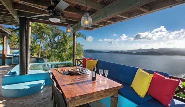 Tingalayo is a private villa for 12 with 270 degree breathtaking views. in West End