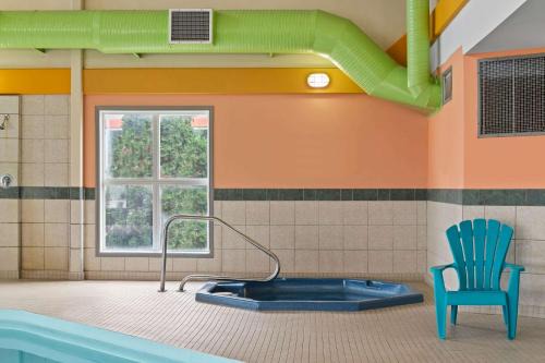 Days Inn by Wyndham Steinbach in Steinbach
