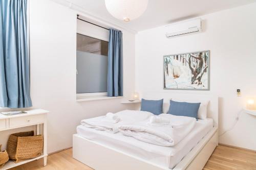 Art Apartment Karlsplatz by ichbucheAT in Wien